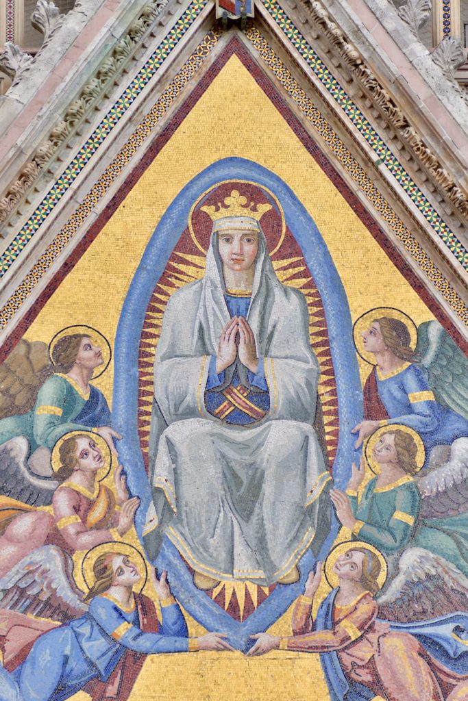 mosaic showing Mary in majesty