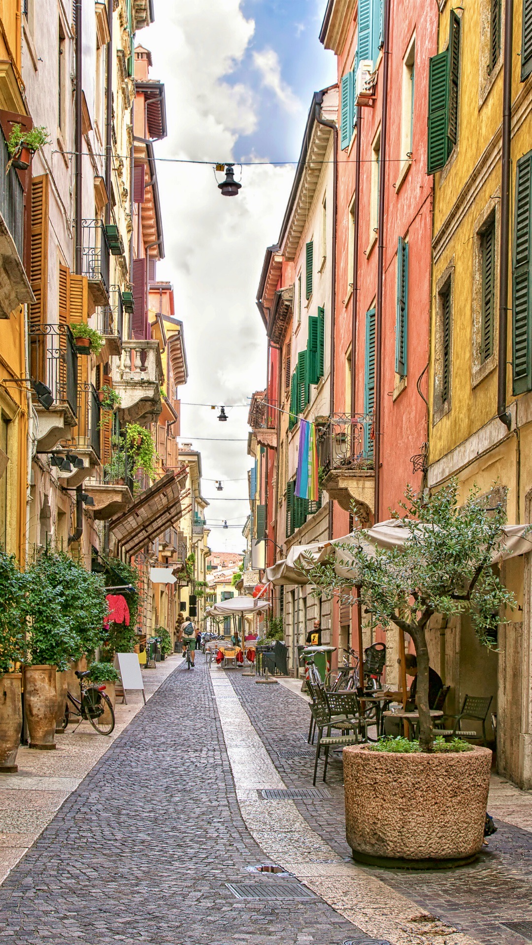 pretty street in Verona