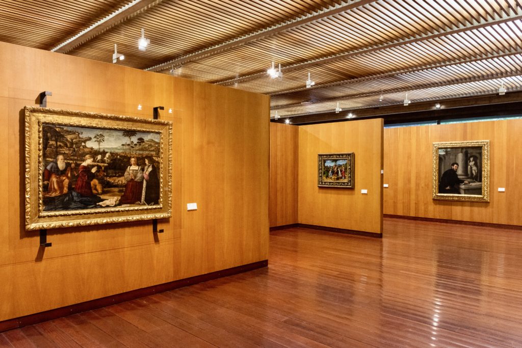 gallery in the Calouste Gulbenkian Museum