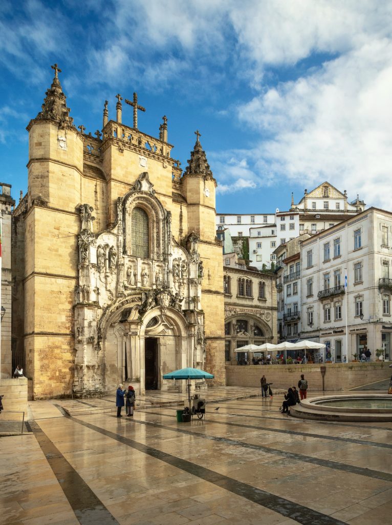 Santa Cruz Church and 8 de Maio Square