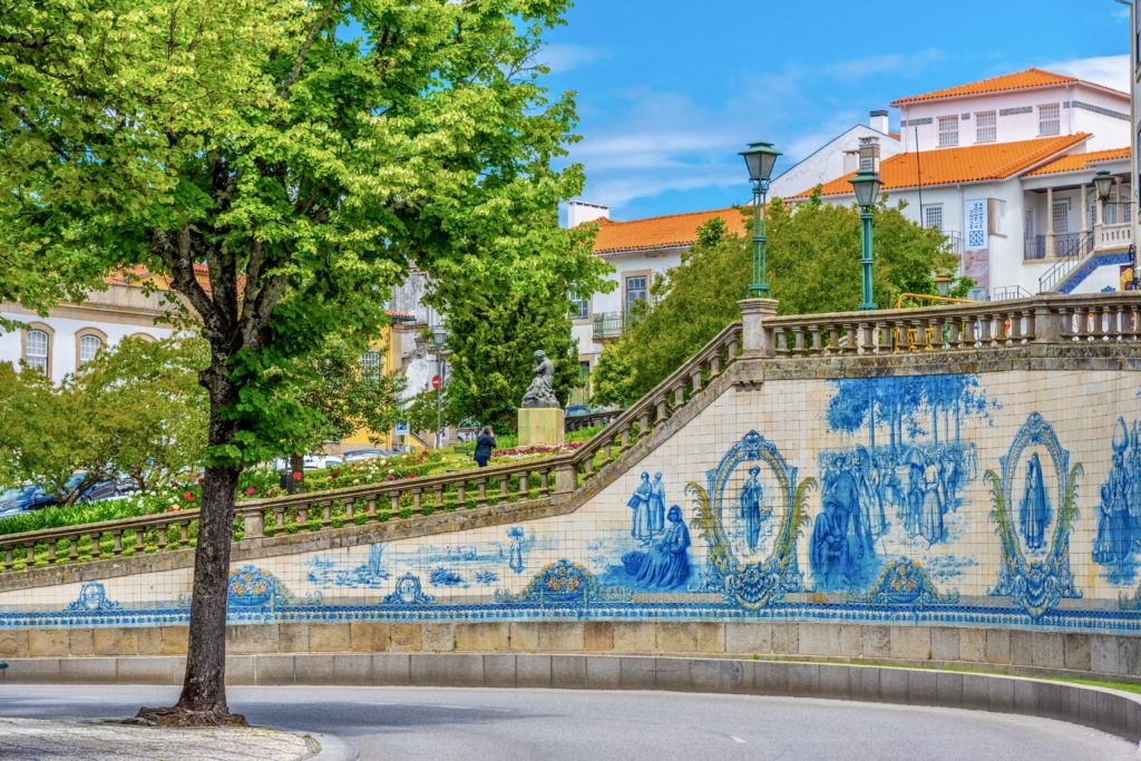 azulejo mosaics at Praca da Republica 