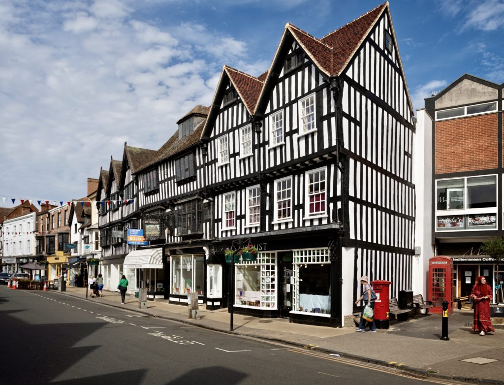 beautiful Tudor homes in Stratford