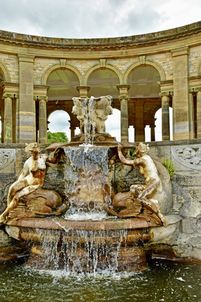 loggia and fountain in the Italian Garden