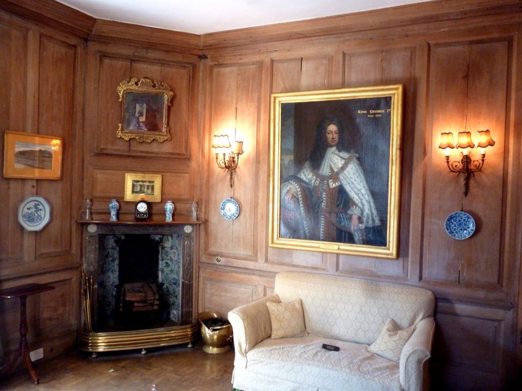 the parlor, with a painting of George I