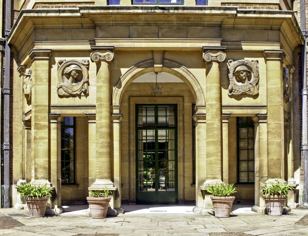 facade of Eltham Palace 