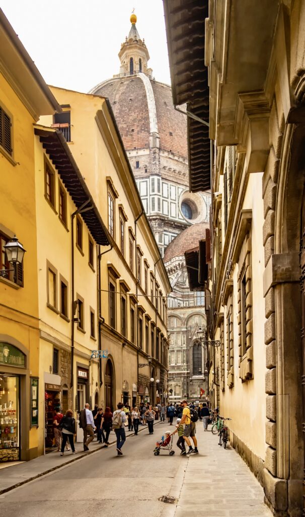 street in Florence leading to the Duomo