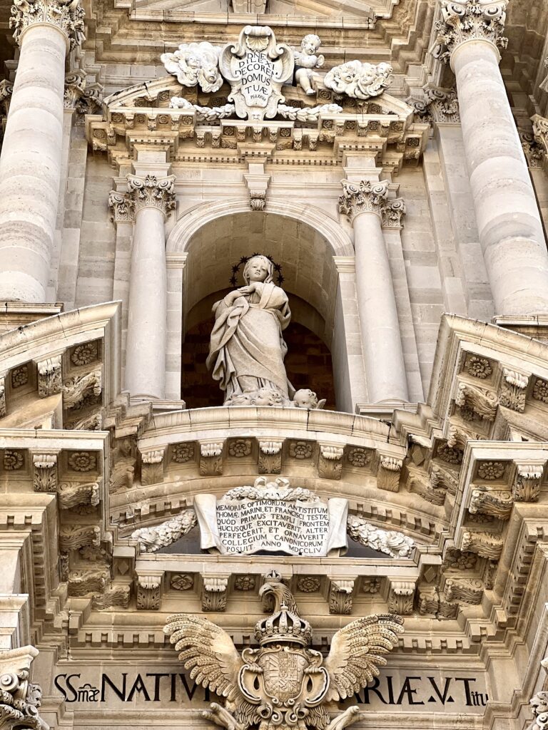 statue of the Virgin Mary