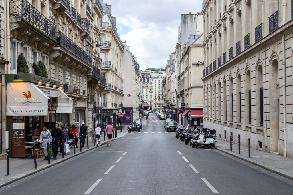 Saint-Germain des Pres neighborhood, which you will want to visit with 3 days in Paris