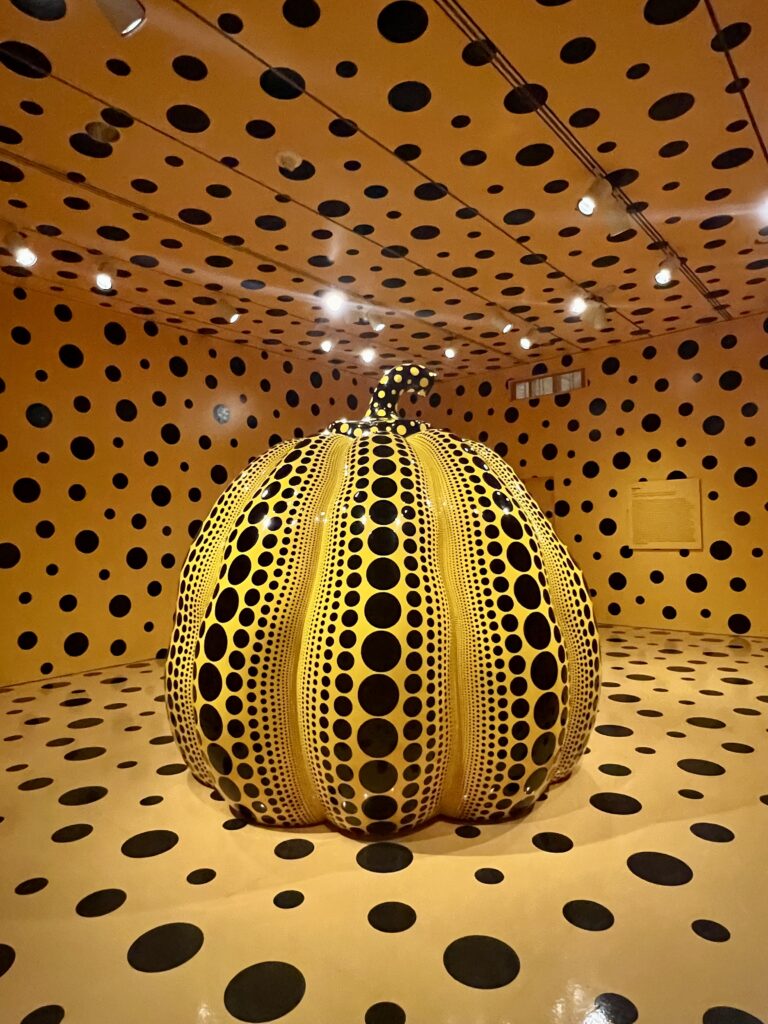 Kusama, Pumpkin, 2016