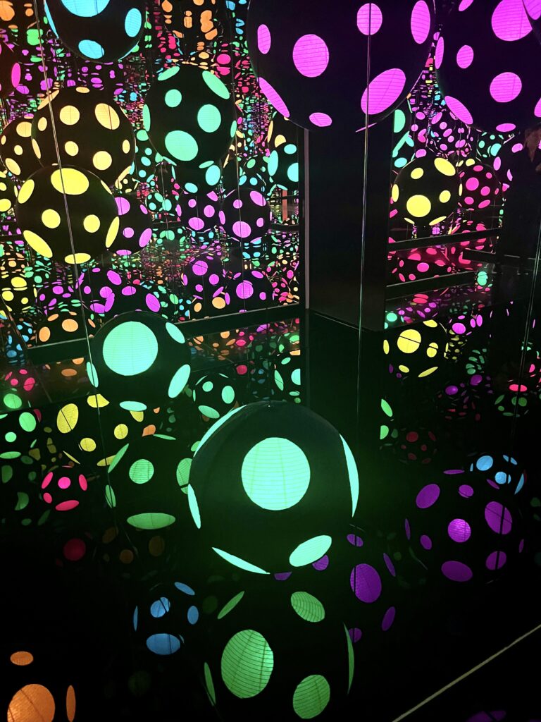 Kusama, My Heart Is Dancing Into the Universe, 2018