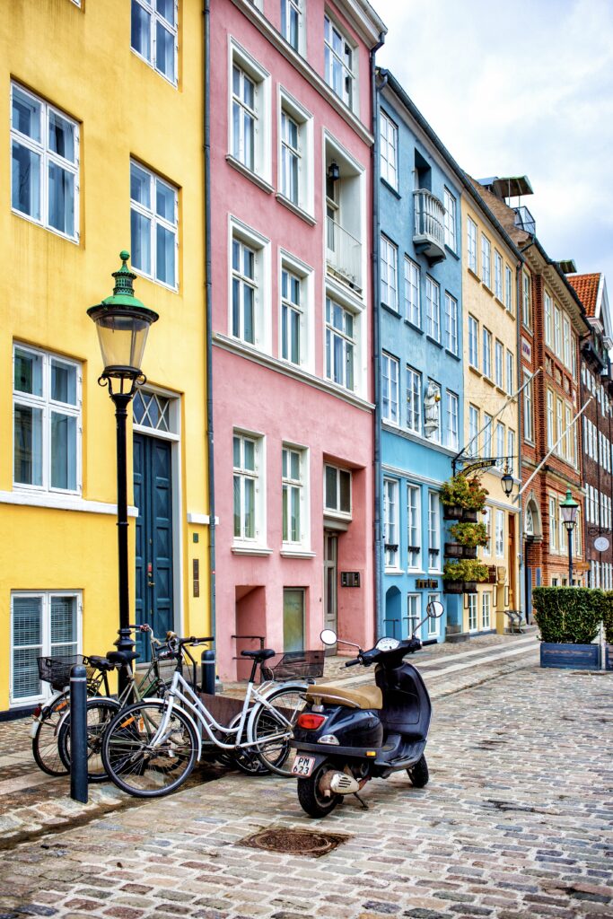 colorful houses in Nyhavn