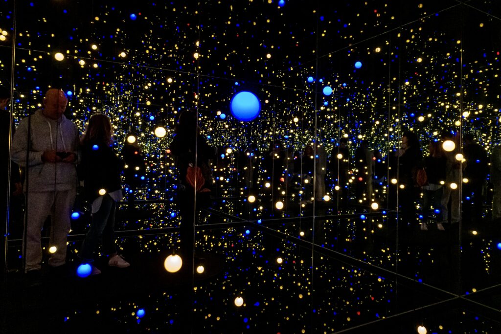 Yasoi Kusama installation