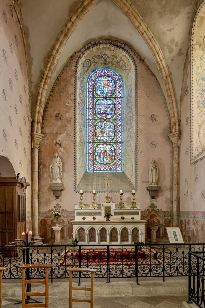 interior of the Saint-Quiriace 