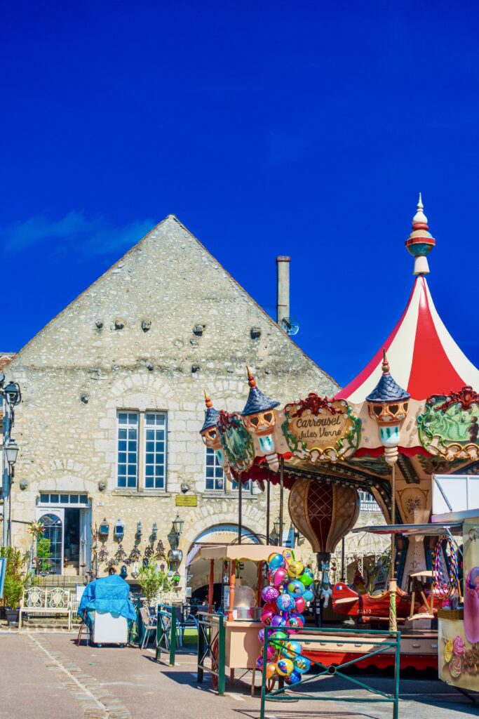 old carousel in Place du Chatel