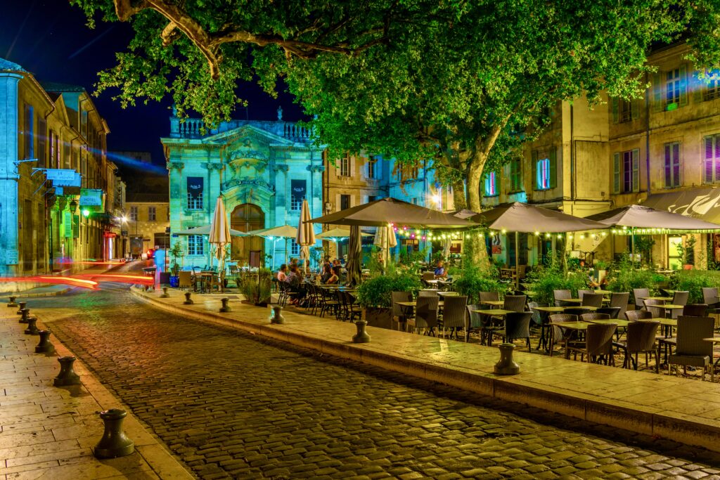 Place Crillon at night