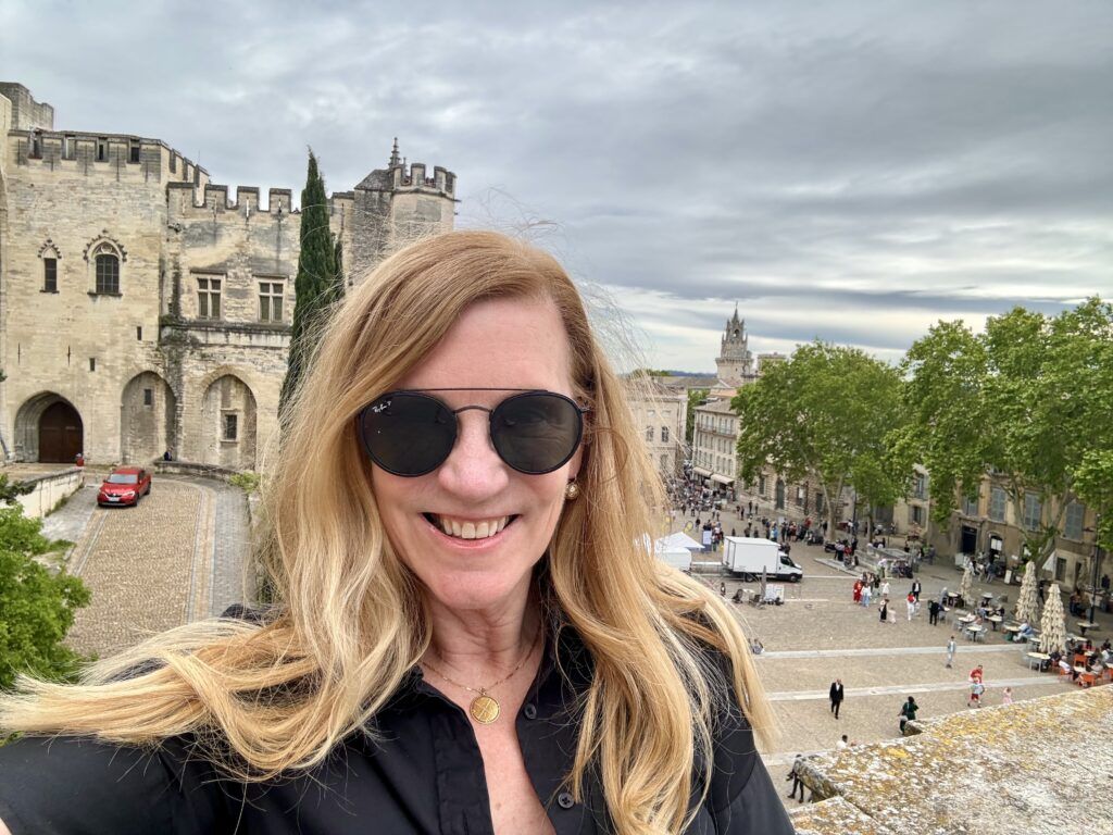 enjoying my day in Avignon