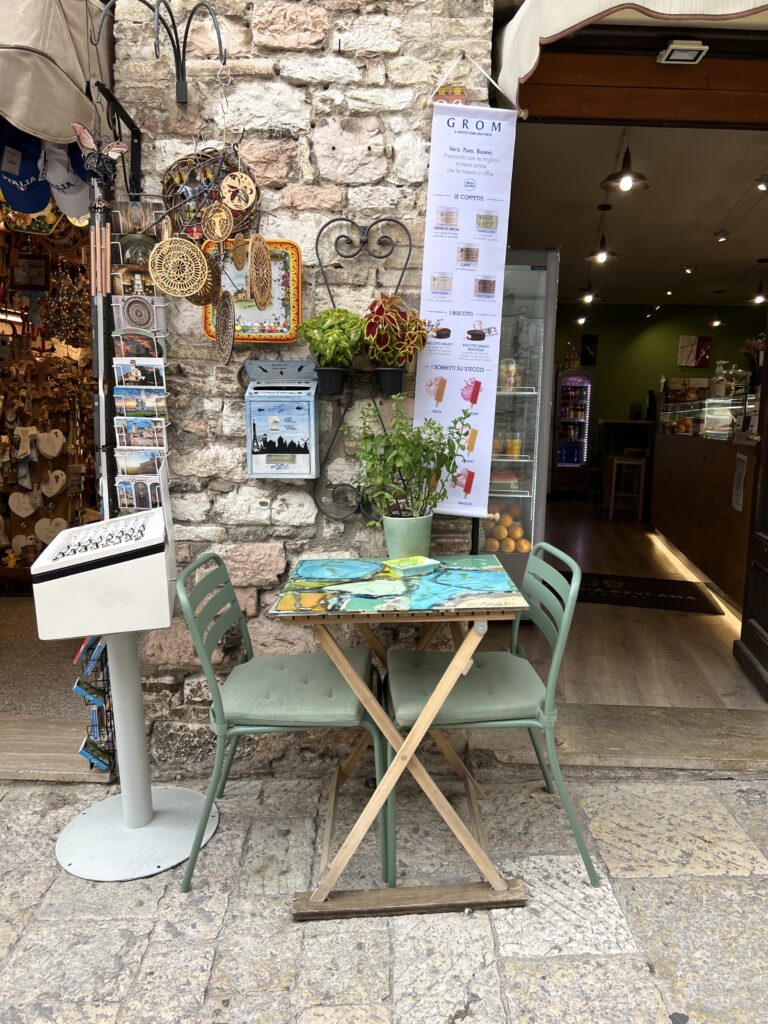 gelato shop in Assisi