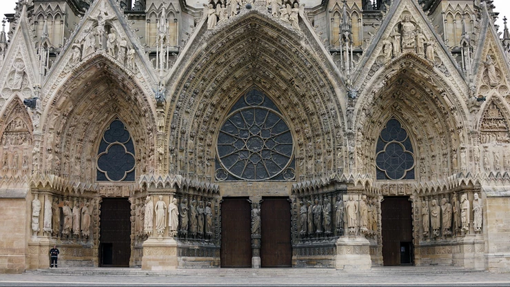 elaborate portal