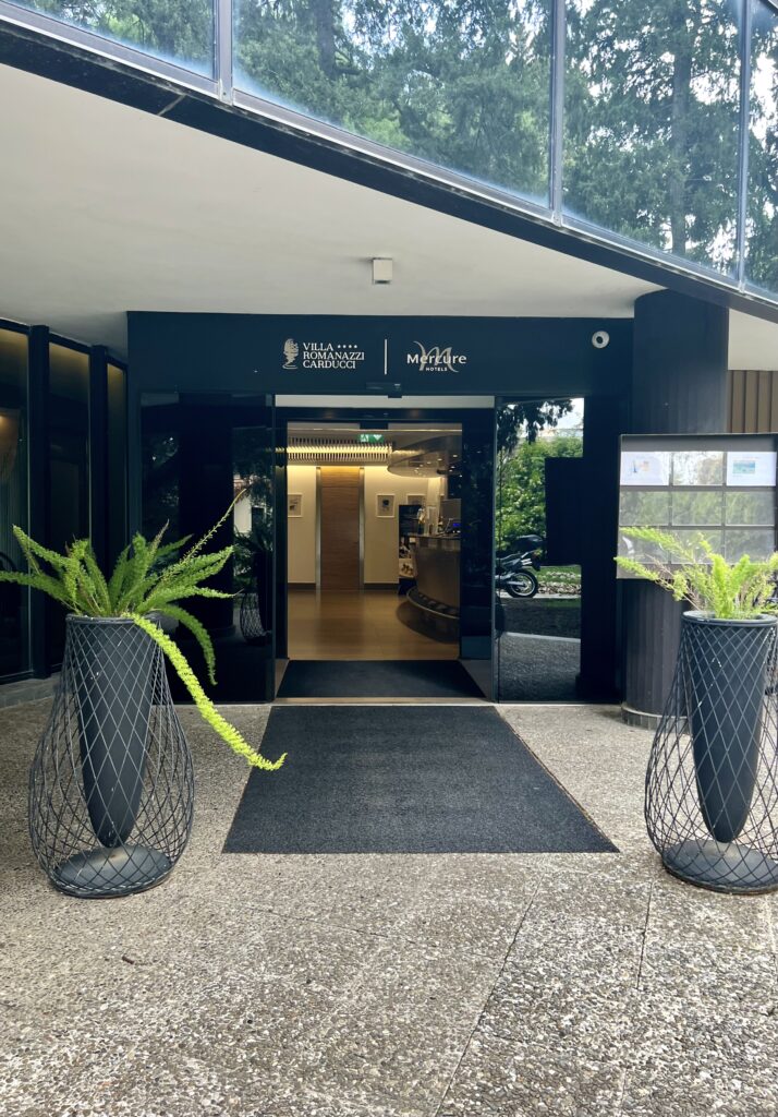 entrance to the Mercure Villa Romanazzi Carducci hotel