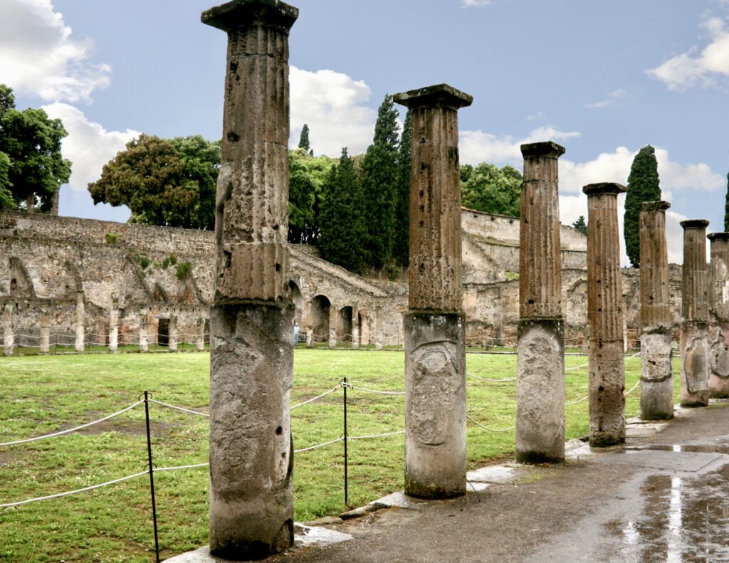 Ultimate Guide To Visiting Pompeii In 2023 20 Things To See + Tips pic