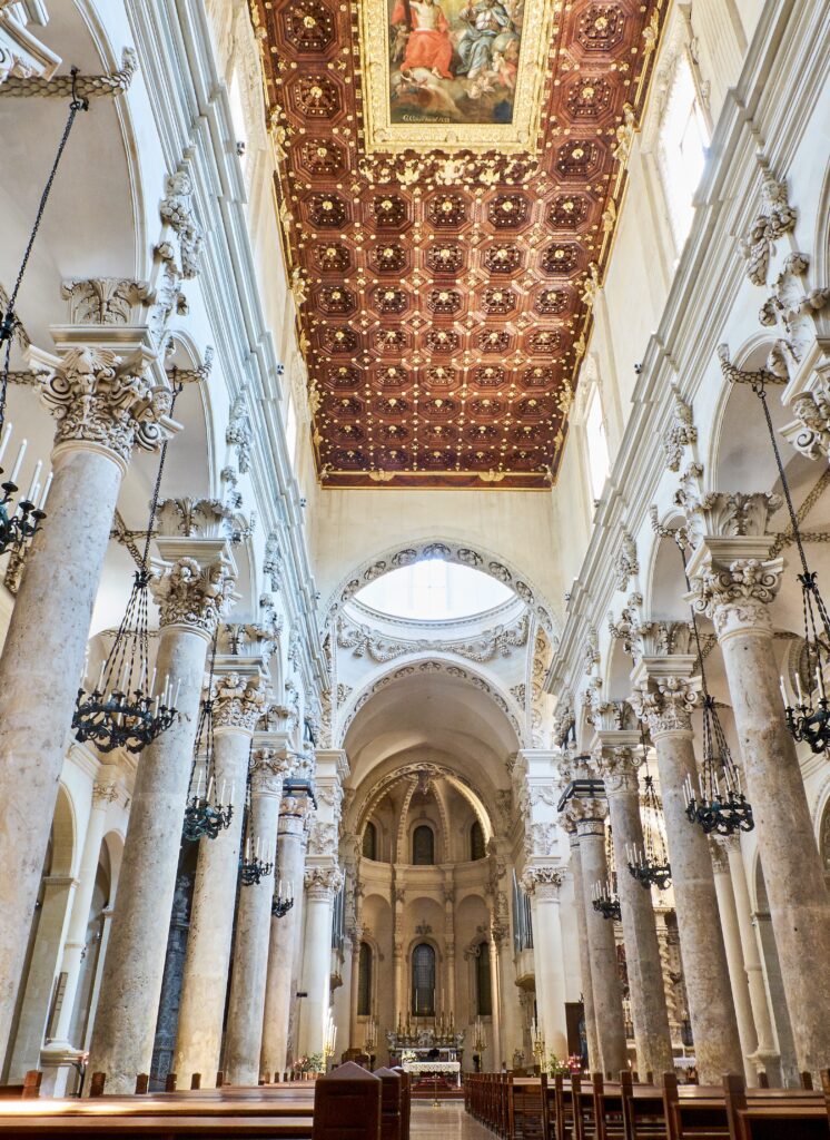 nave of the Basilica di Santa Croce 