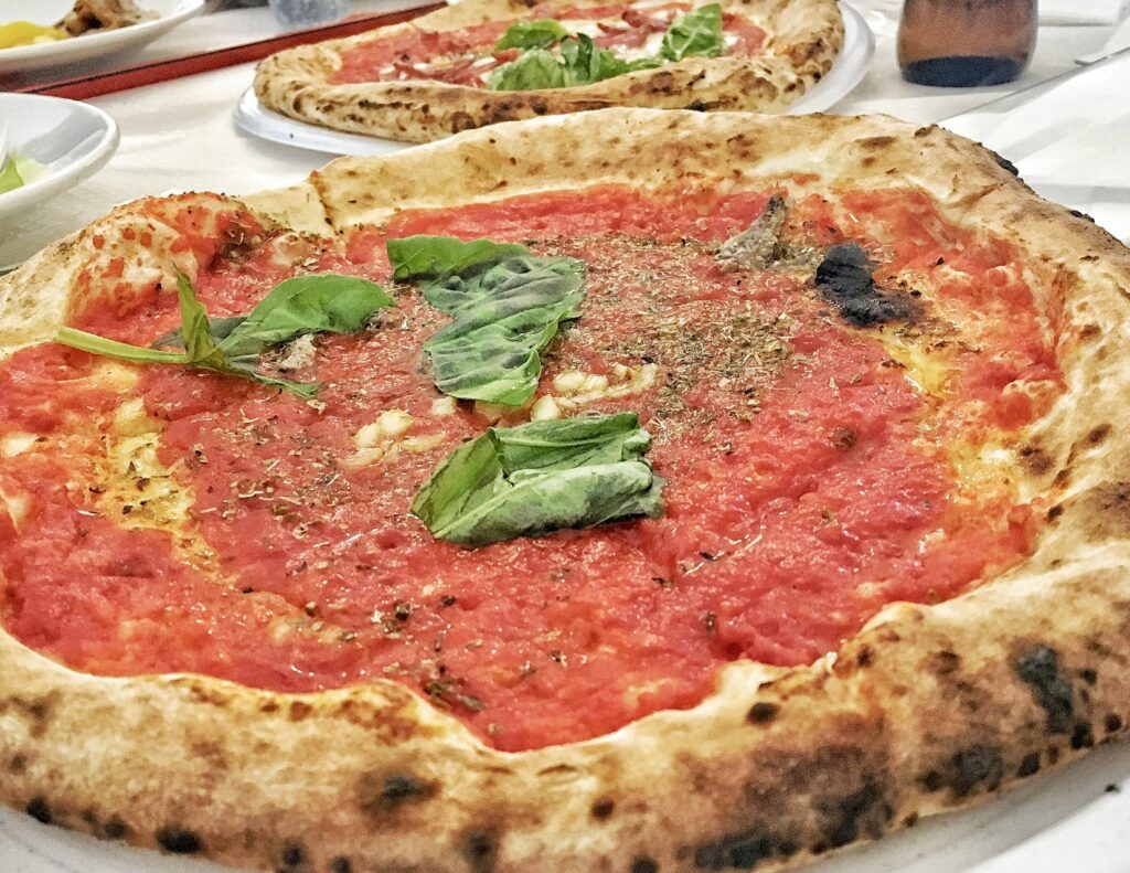 pizza tour in naples