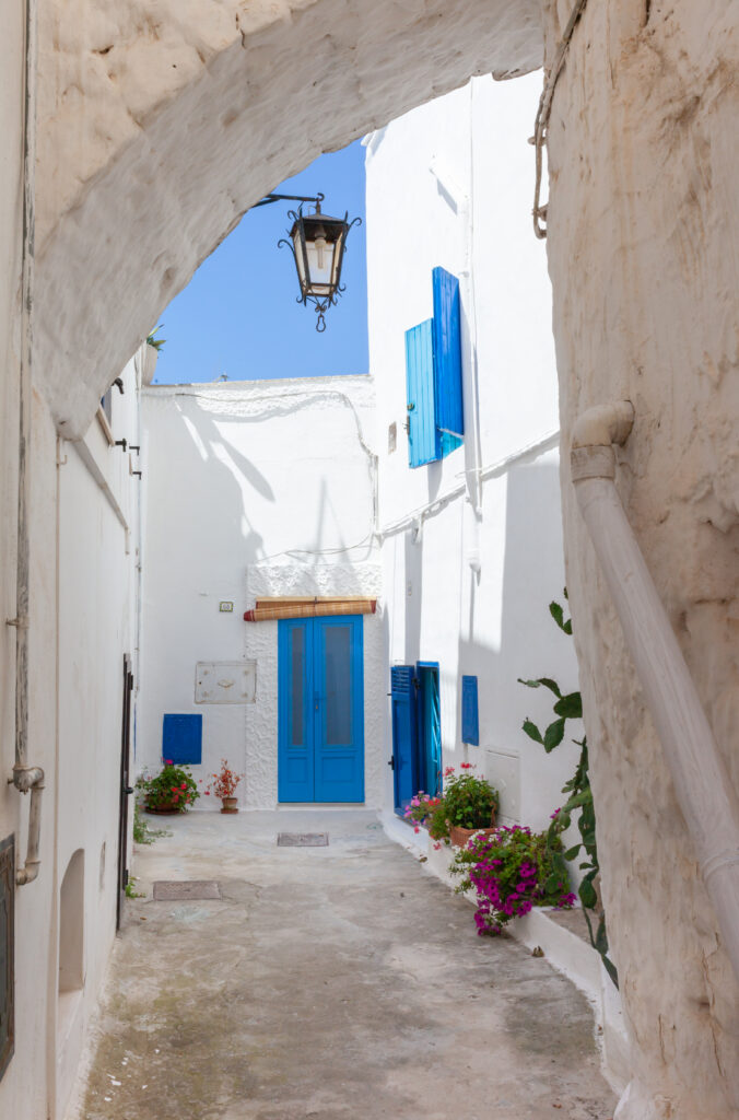 lane in Ostuni