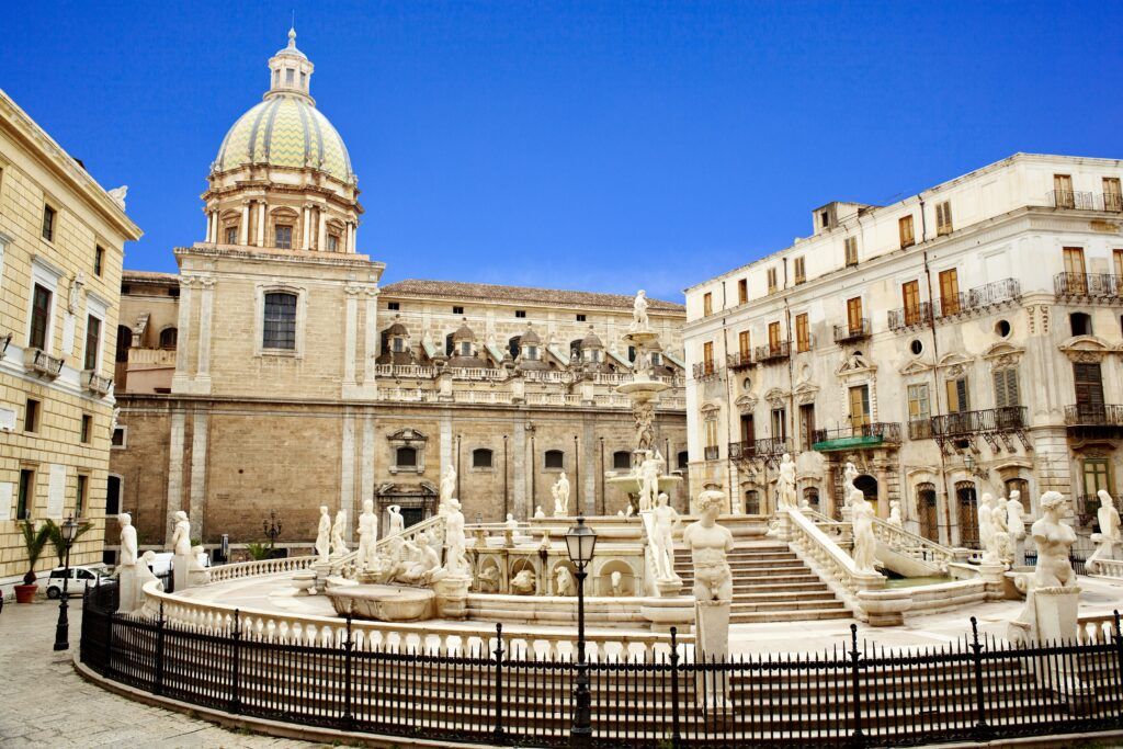 Fontana delle Vergogne in Piazza Pretoria, a must see with one day in Palermo