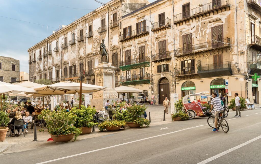 Piazza Bologni