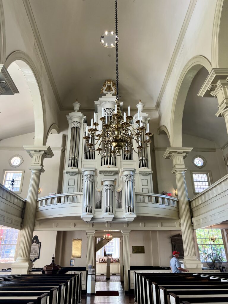 pipe organ of Christ's Church
