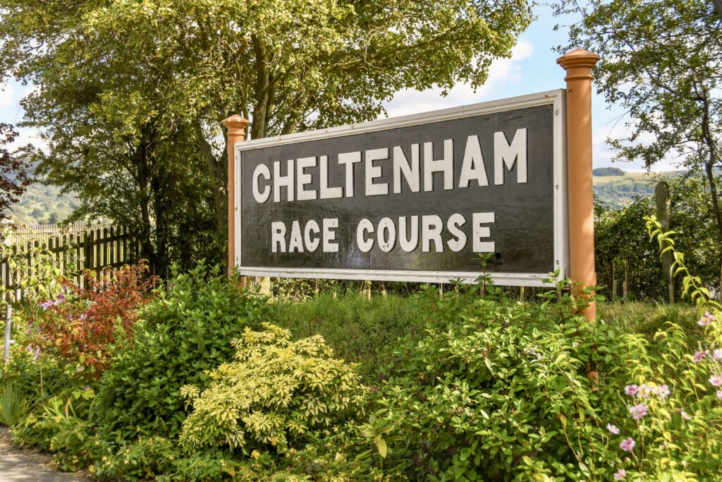 sign for the Cheltenham race course