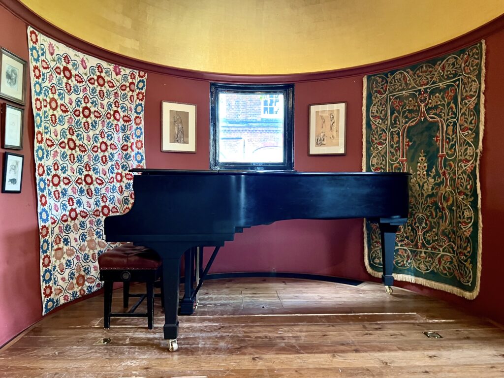 piano in the Studio