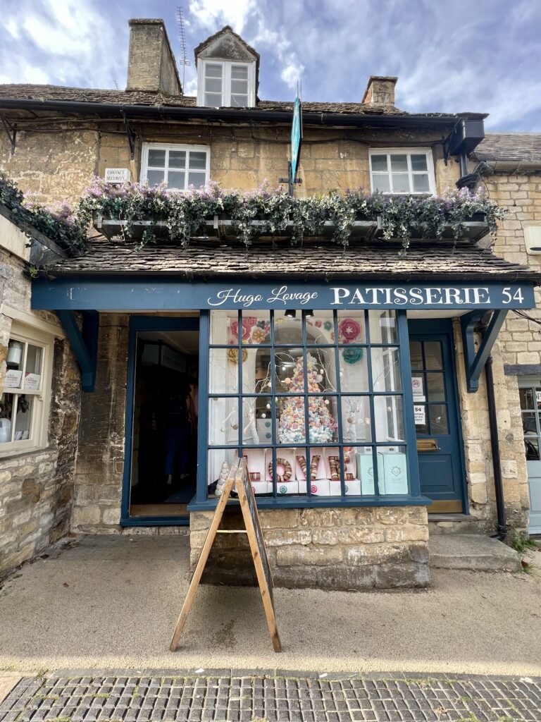 pastry shop in Burford