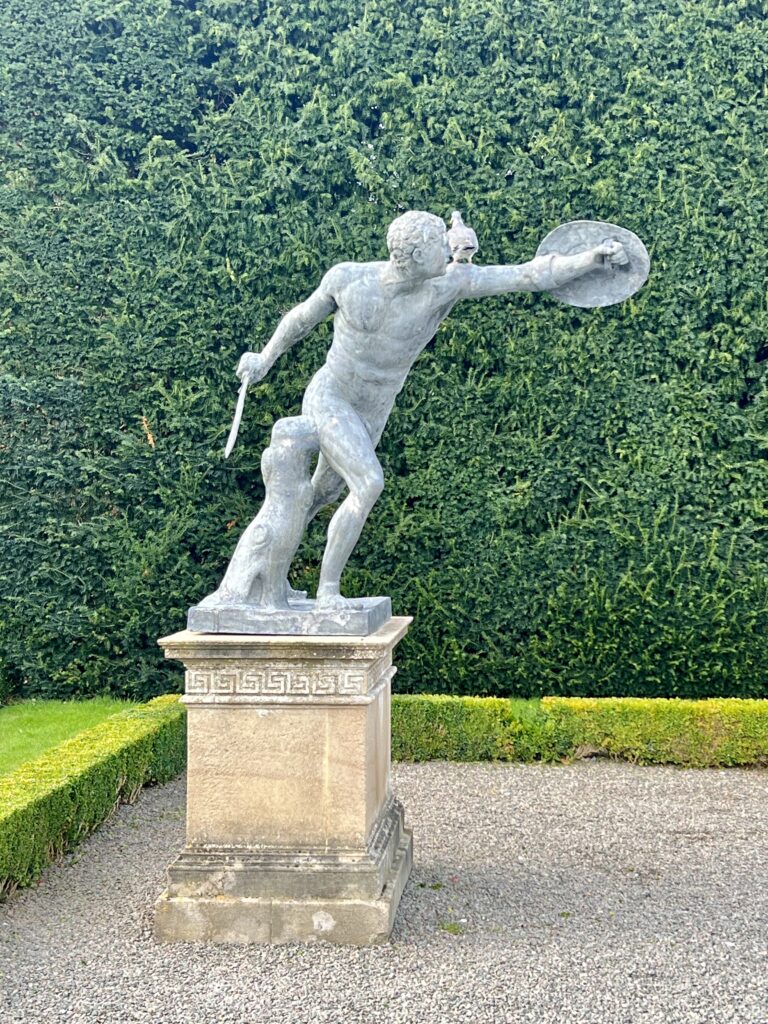 statue in the Blenheim Palace gardens