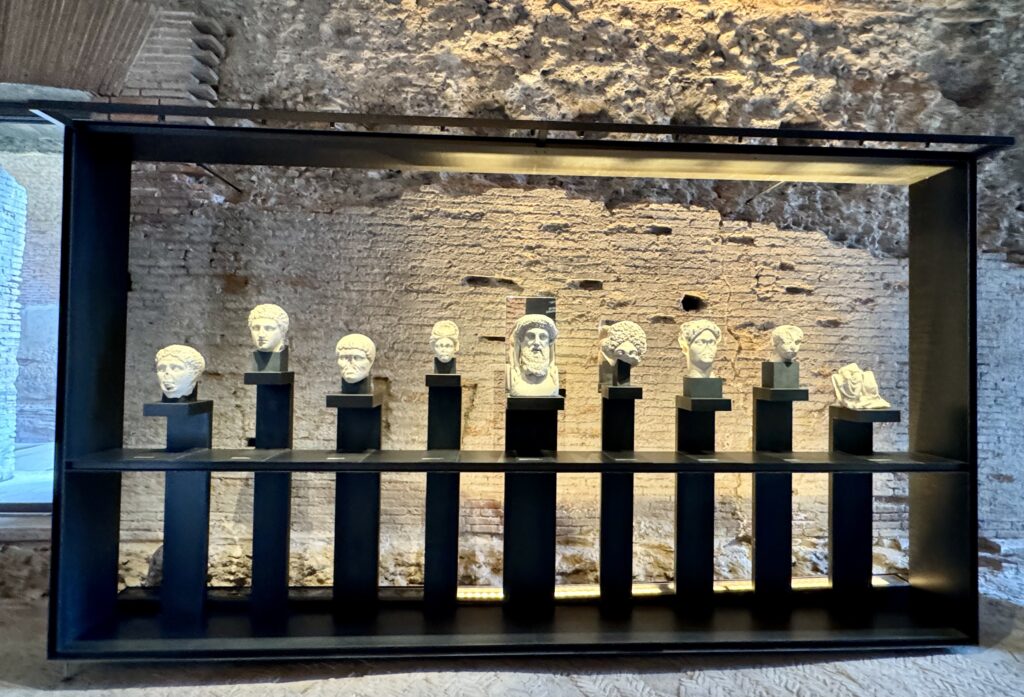 gallery of ancient busts
