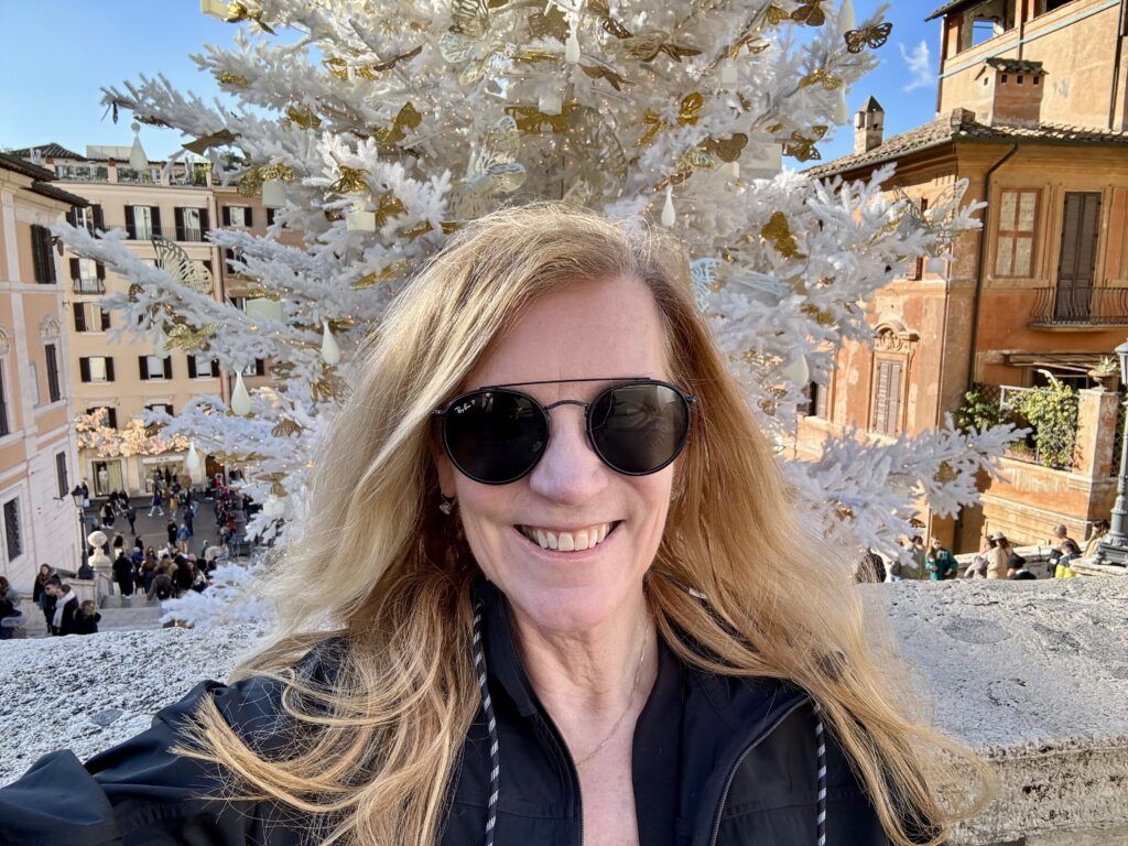 admiring the Christmas tree on the Spanish Steps