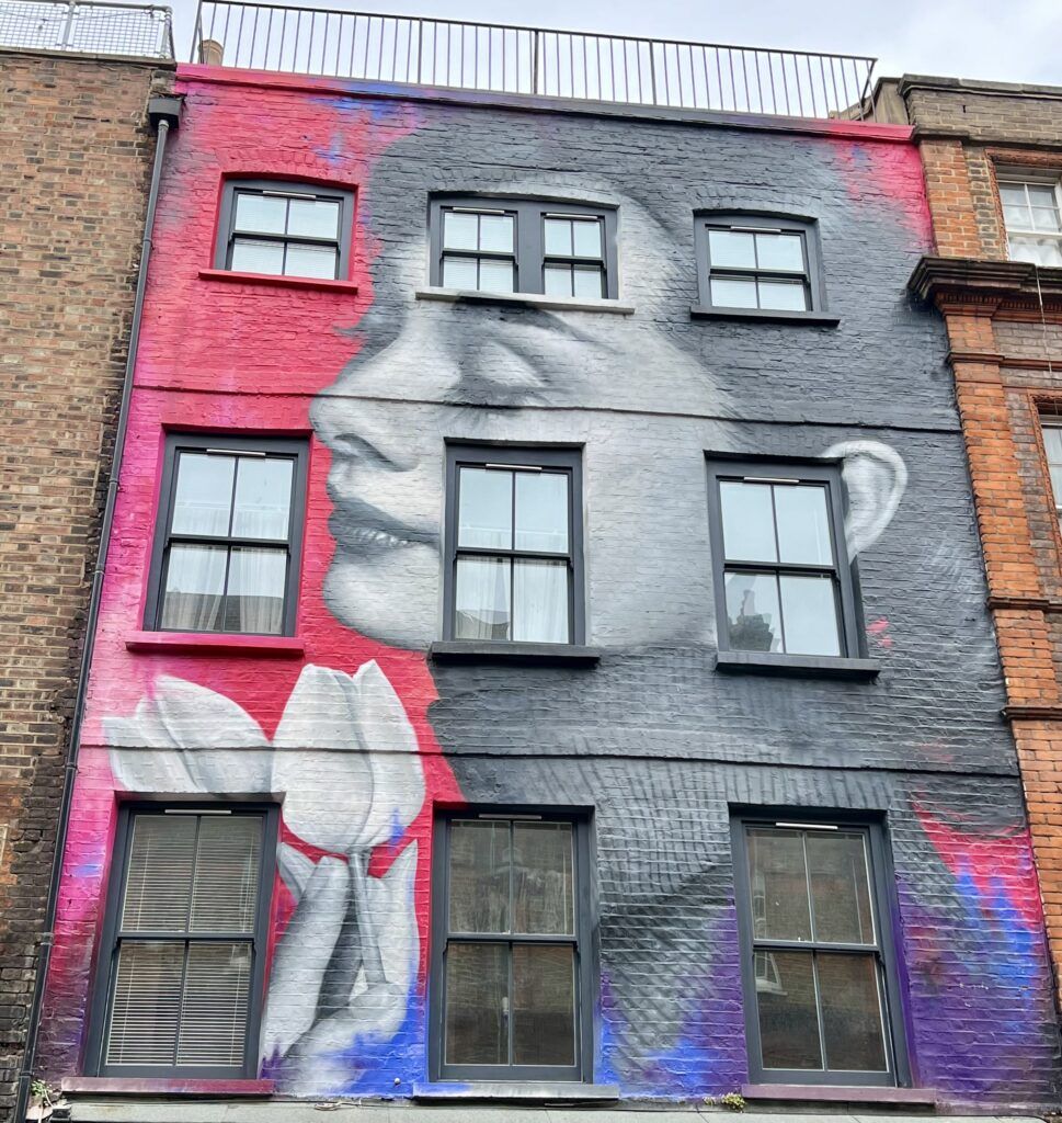 street art mural in Shoreditch