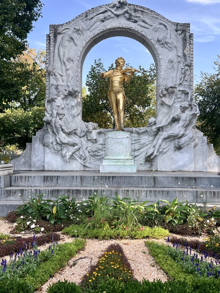 Johann Strauss statue in Stadpark