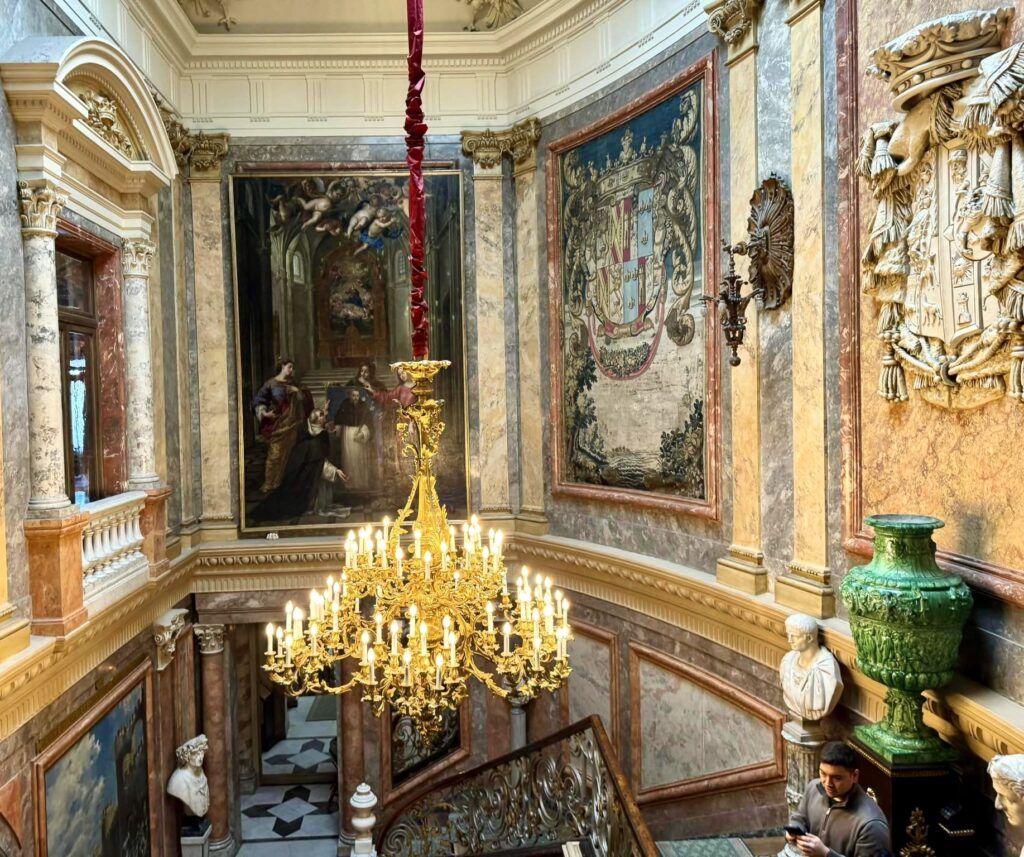 grand staircase of the Cerralbo Museum