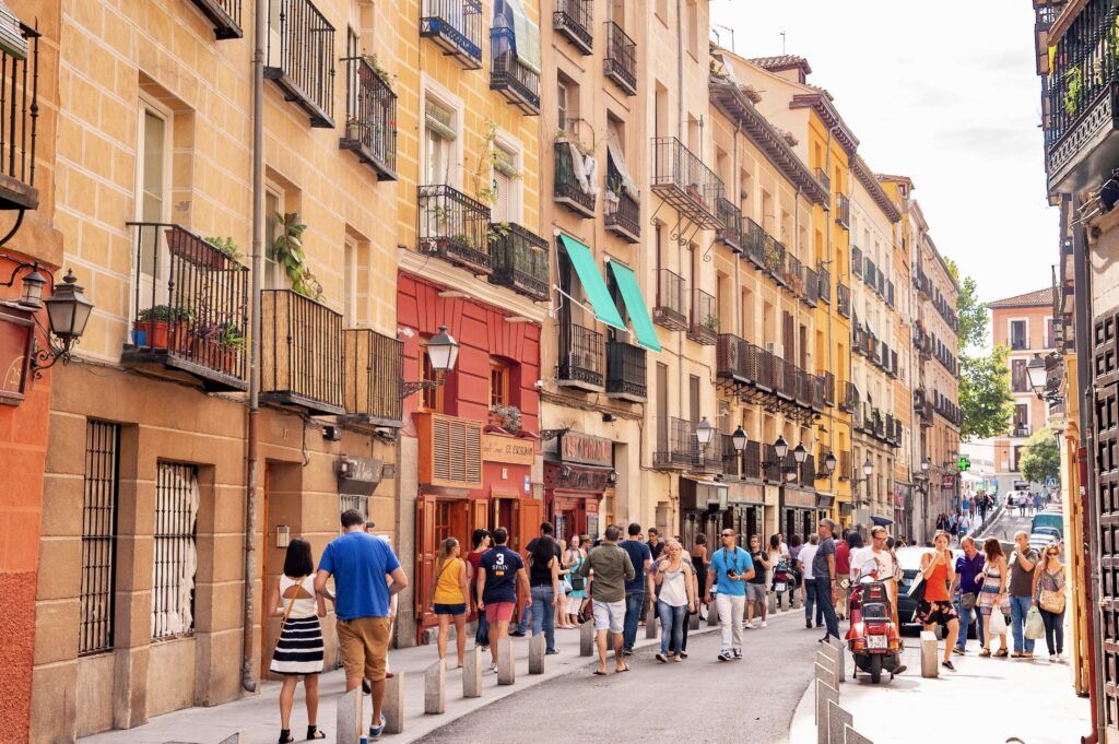 Calle Cava Baja