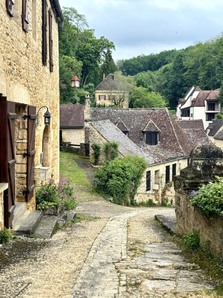 cobbled lane in Beynac
