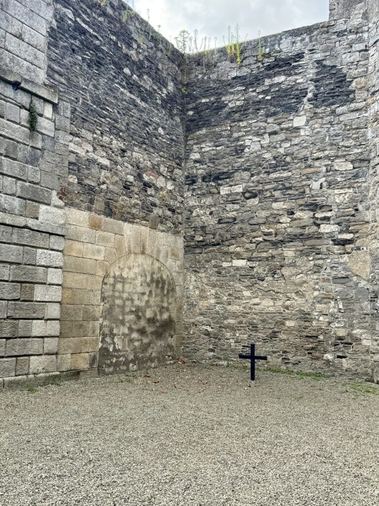 stonebreaker's court