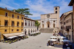 square with the Cathedral of the Annunciation