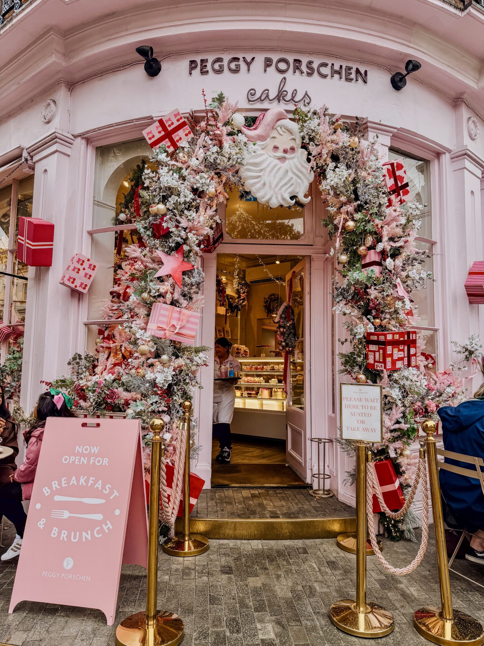 Peggy Poraschen Cafe