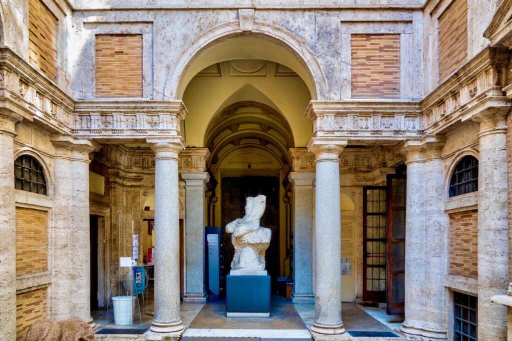 courtyard of the Barrocco Museum