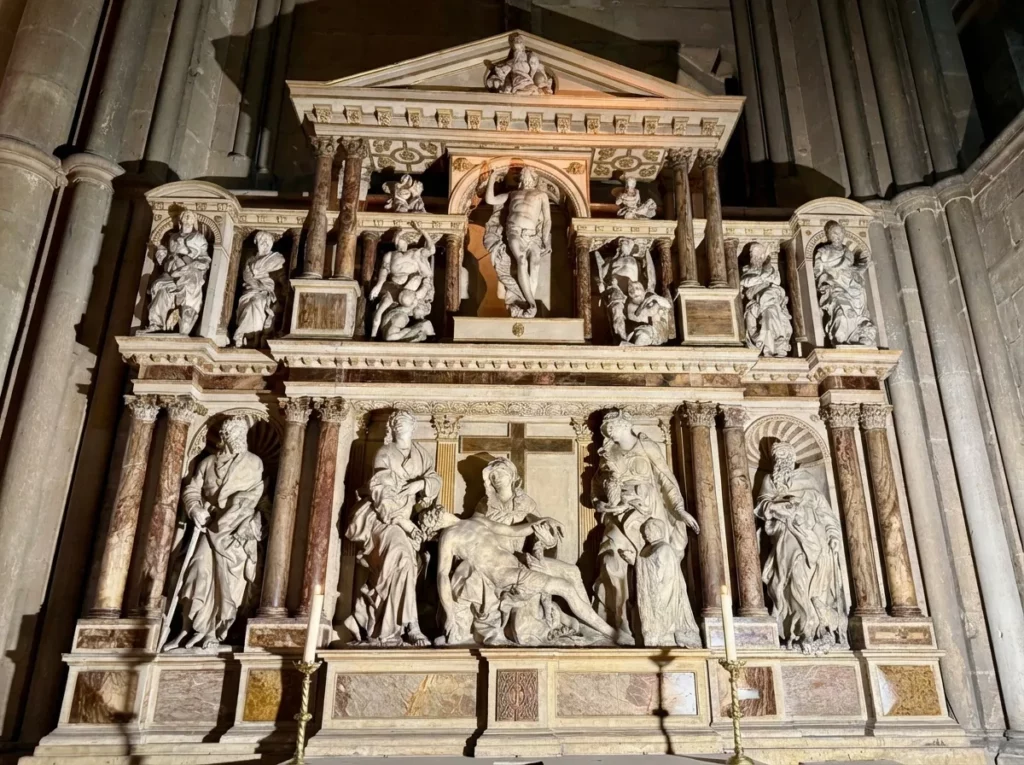 altarpiece in the Rosary Chapel