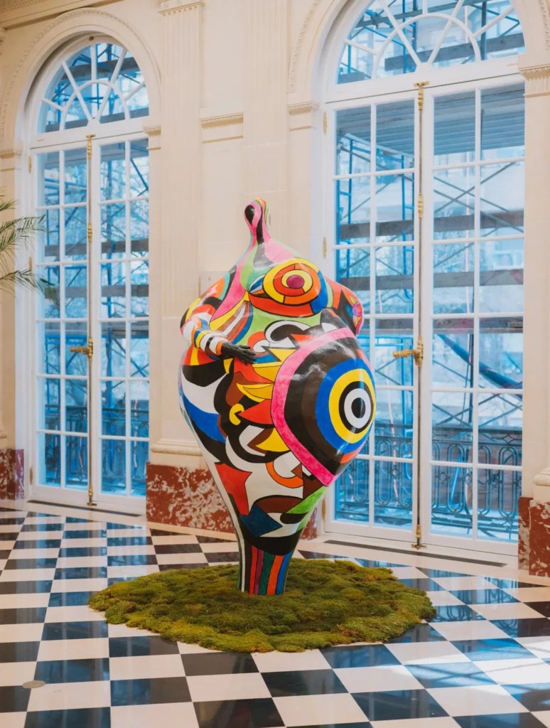 nana sculpture