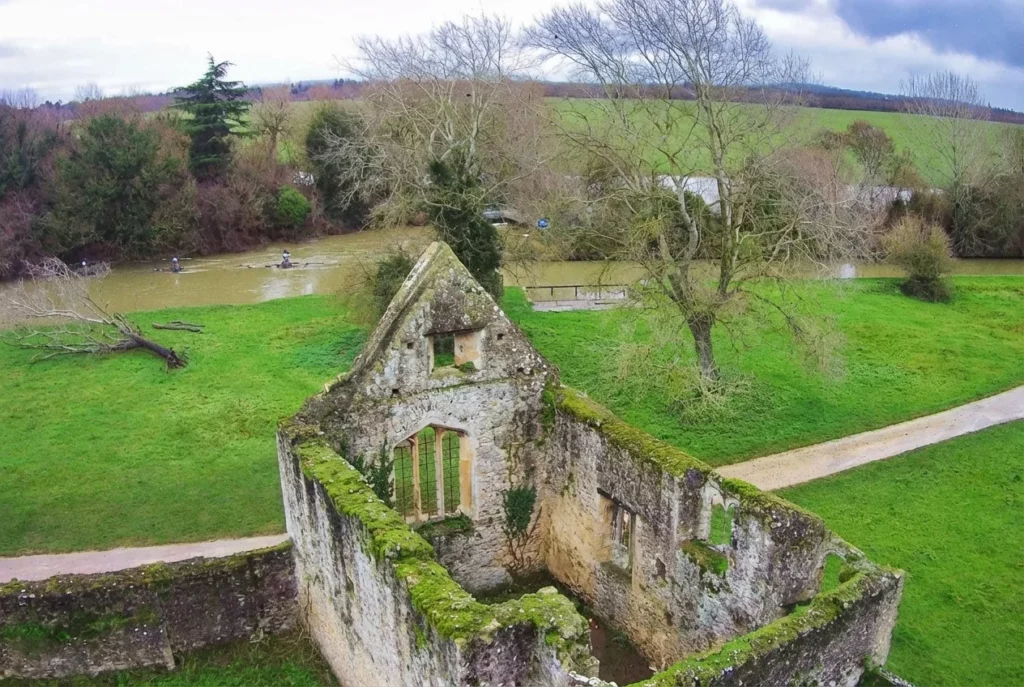 ruin sof Godstow Abbey