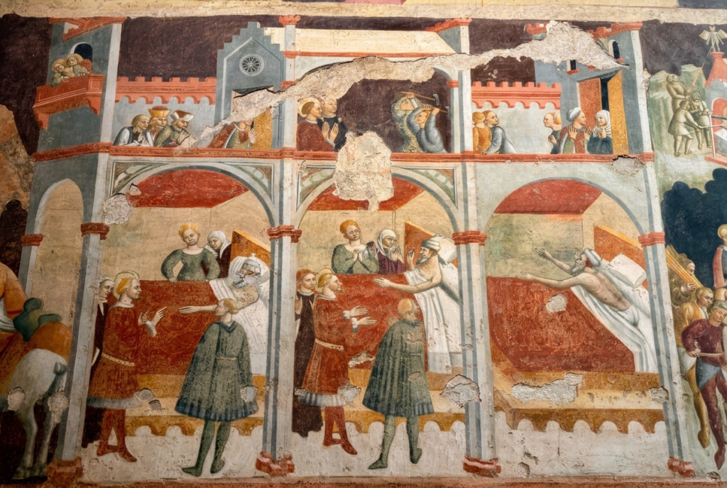 frescos in the Commune Chapel