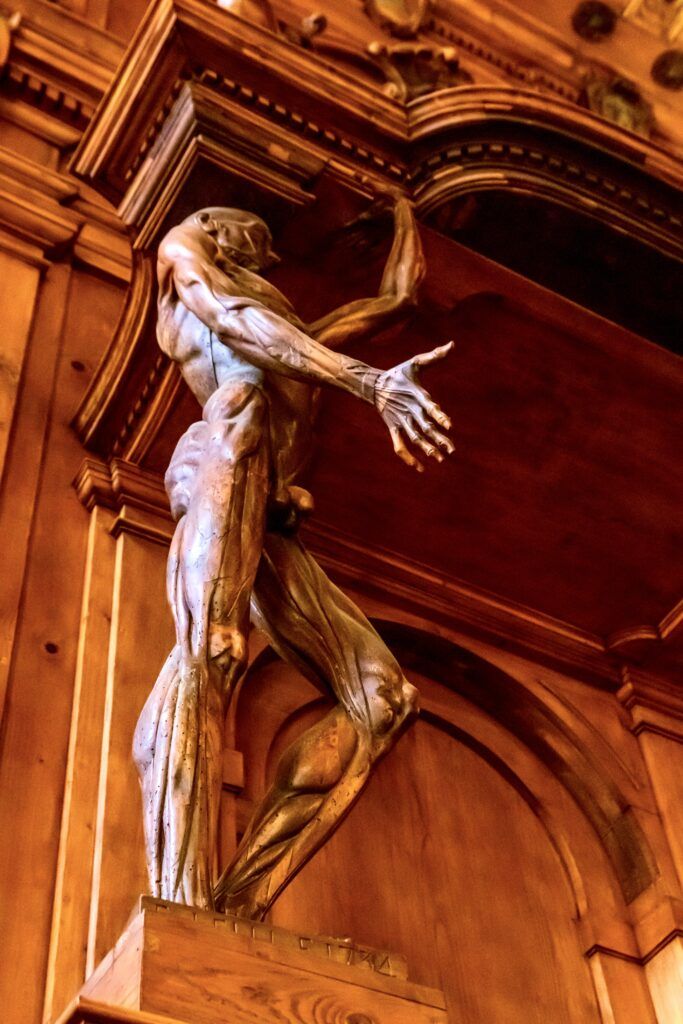 another view of one of the flayed men
